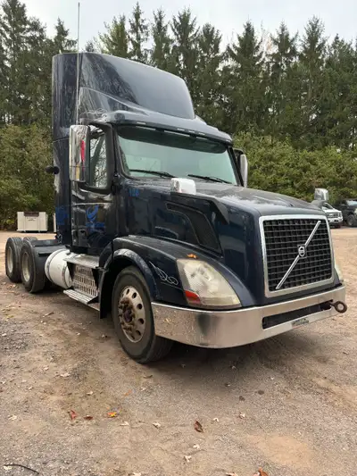 Cummins ISX 450 HP, 13 Speed Manual Transmission, 370 Ratio, 13,200 Front Axle, 40,000 Rear Axles, 5...