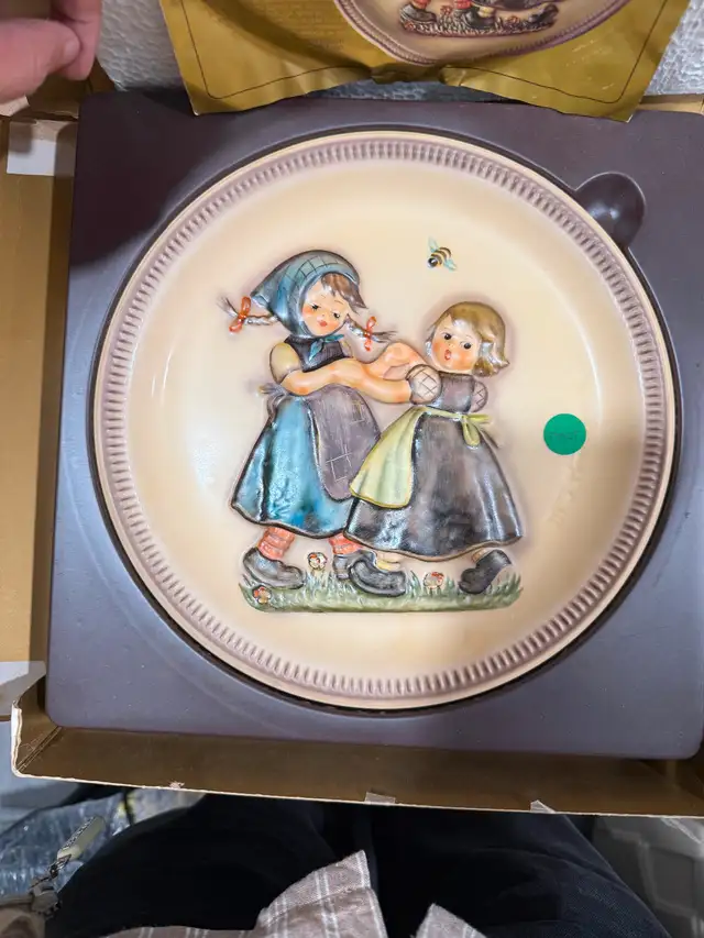 Collectible Items Sale in Milton63013092992129122