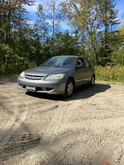 Honda Civic 2004 manuel Les plus+ Moteur changer Propre Suspension avant et top plate neuf Upper et...