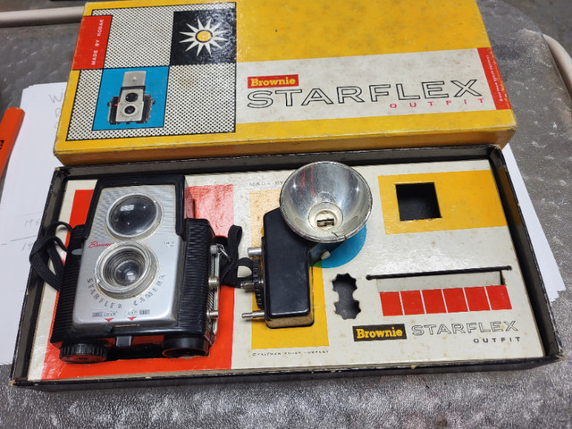 Kodak brownie starflex in Cameras & Camcorders in Barrie