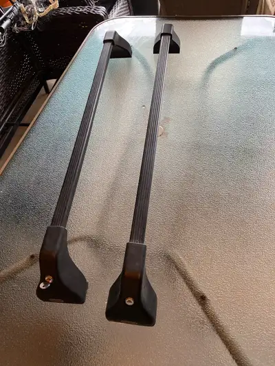 Mazda 5 roof racks only used a few times. $40