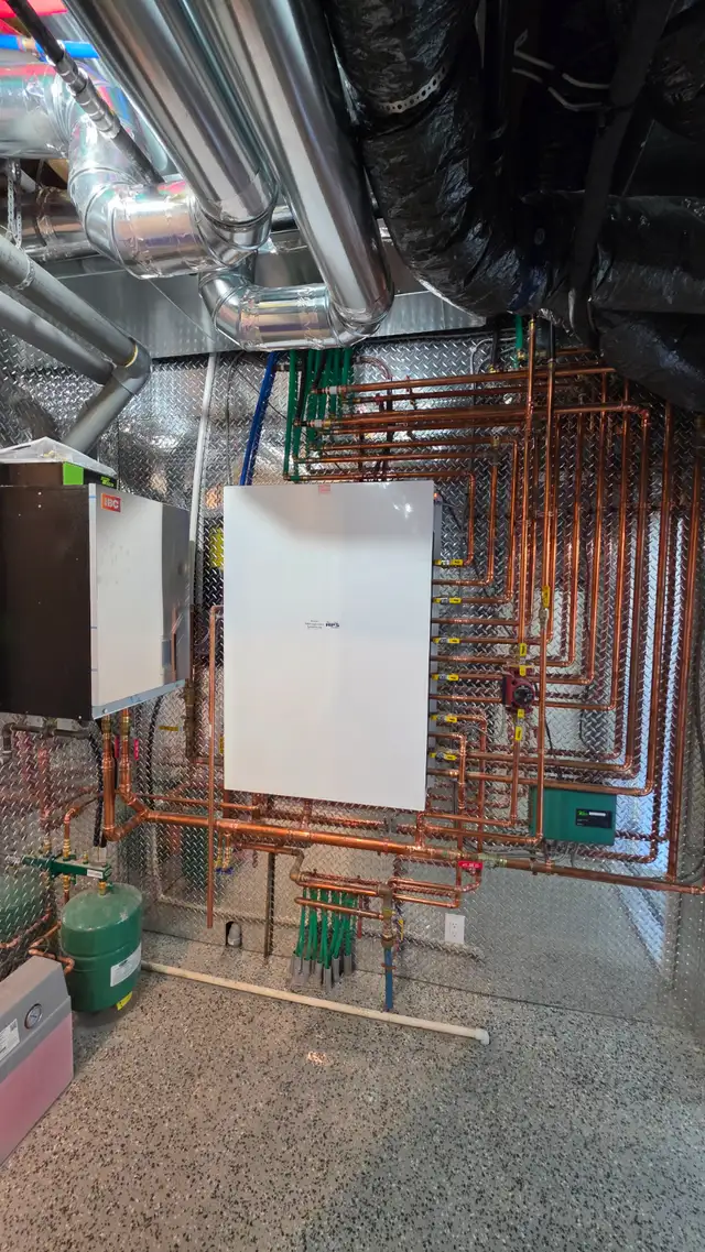 Journrymen plumber for hire65561328699139120