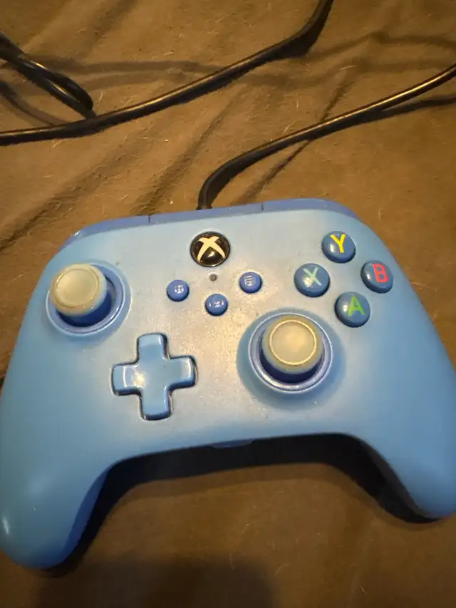 wired Xbox controller63694127212419120