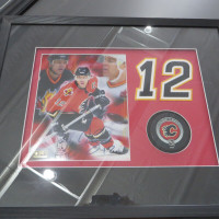 Jarome Iginla Calgary Flames Signed 17X21 Frame