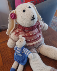 Handmade knitted wool bunnies (set of 2)