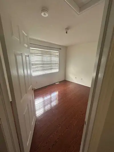 Bedroom in a house for rent. Females only/ Student