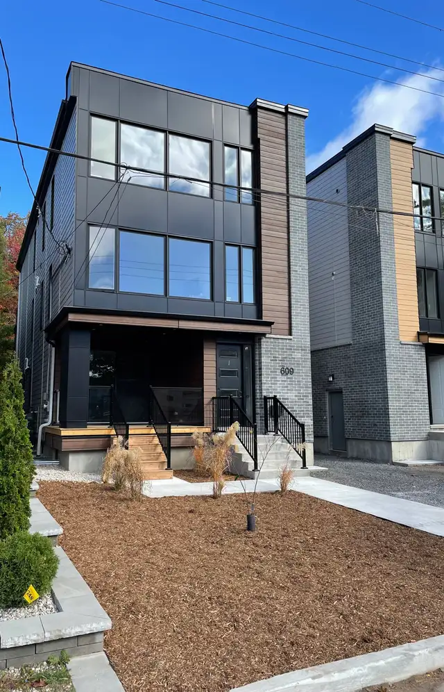 Hampton Park 2 bedroom Apt -parking