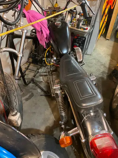 1975 Harley needs work will start needs battery and the primary seal needs to be done $7500 or best...