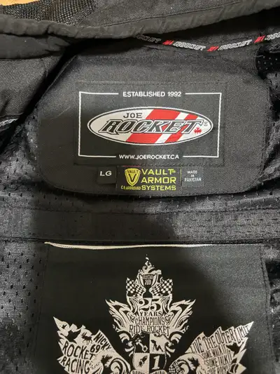Men's Joe Rocket jacket worn 2x Great jacket but I sold my bike and have decided not to replace it.....