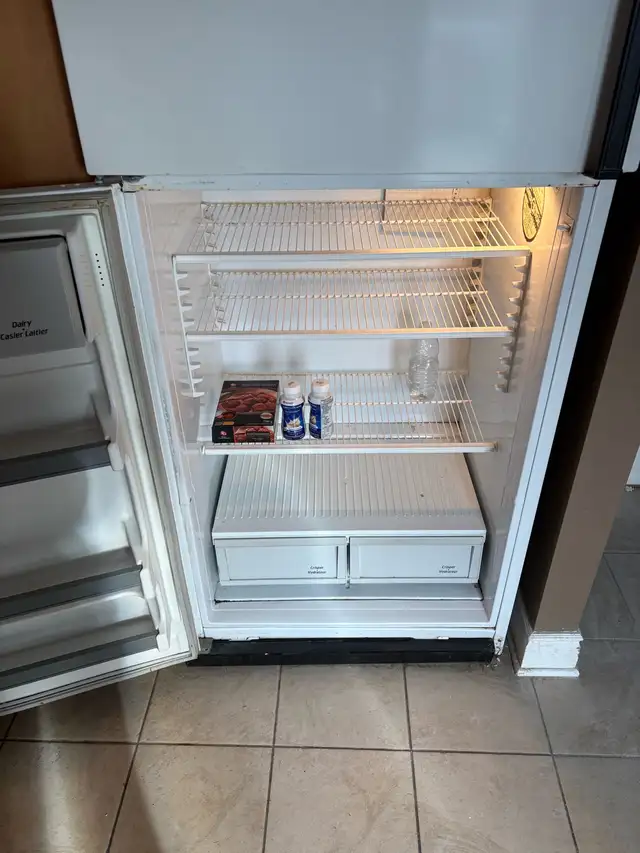Réfrigérateur Kenmore in Refrigerators in City of Montréal - Image 3