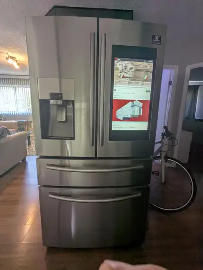 Fridge/Refrigerator/Refrigerateur, View more