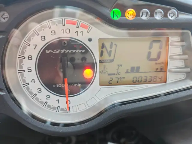 vstrom 650 in Other in Mississauga / Peel Region - Image 6