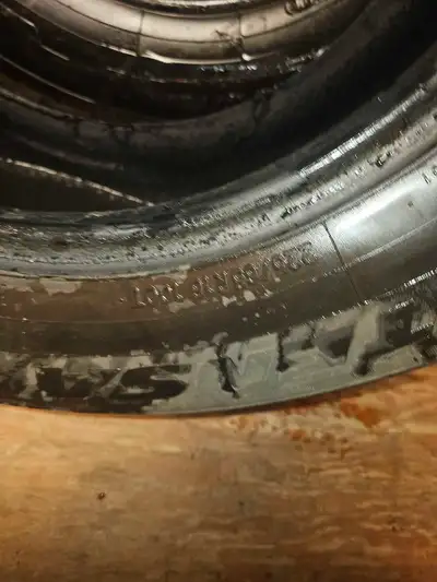 Pair of toyo allaeason tires thread is 90%interested 4037971904