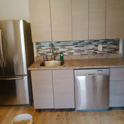 4 min marche Metro De Castelnau, 10 min Beaubien/Jean-Talon,UdM