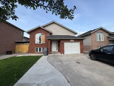 Raised ranch house downstairs room for rent. $650 all inclusive, $750 all inclusive for upstairs big...