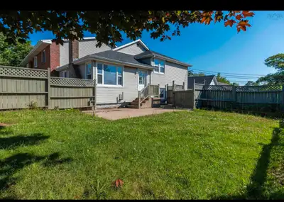 Right across from the elementary school, 47 central Ave. Halifax, offer 4 bedrooms 2 full bathrooms,...