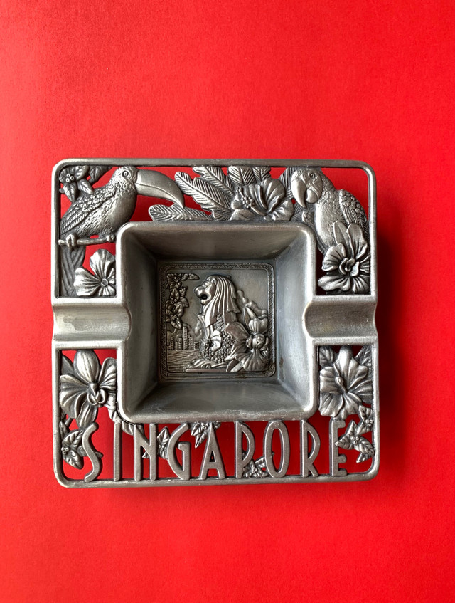Vintage Square Metal Singapore Ashtray  in Arts & Collectibles in City of Toronto