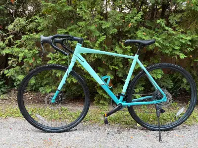 Vélo hyper 700c gravel road bike, View more