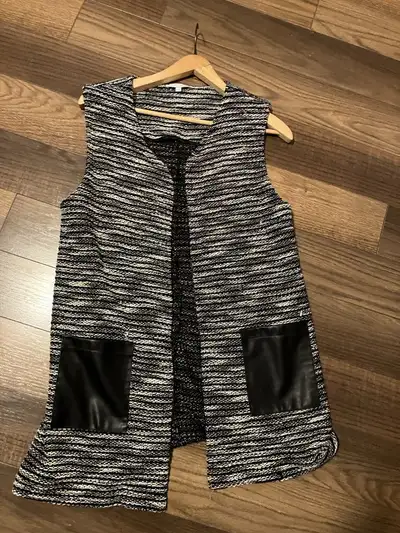 Granby : Vestes  neuves sans manche  pour femme, View more