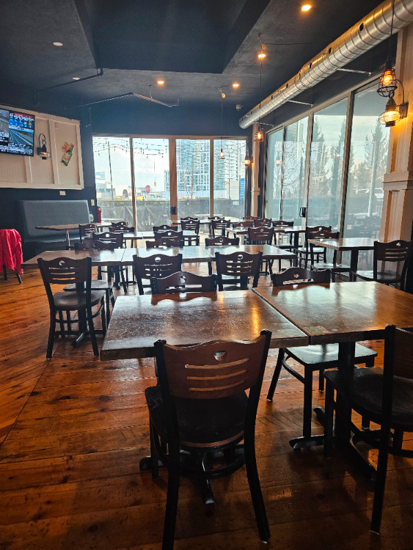 Restaurant equipment, tables and chairs in Other in Markham / York Region