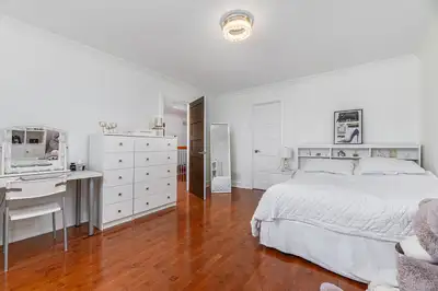 Ensemble de chambre complet - Full bedroom set, View more
