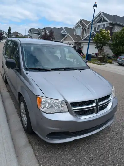 The good: Runs great (no check engine light) Oil changes carried out every 5-7k Lots of space with s...