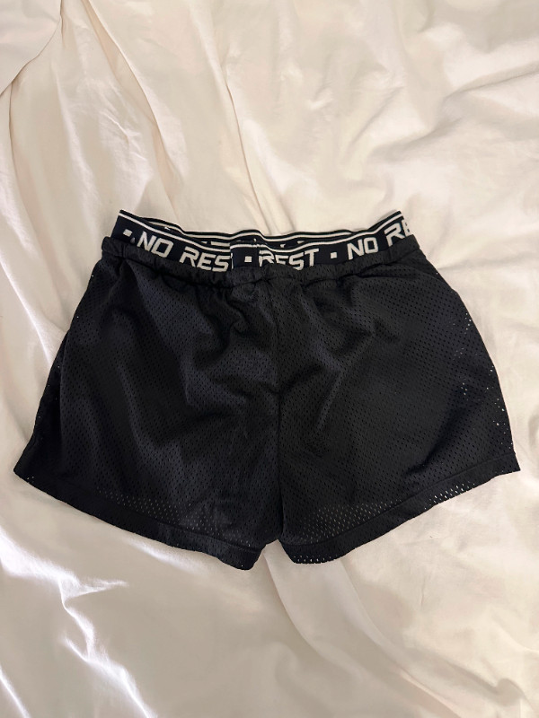 Gym shorts - no rest in Women's - Bottoms in Mississauga / Peel Region - Image 2