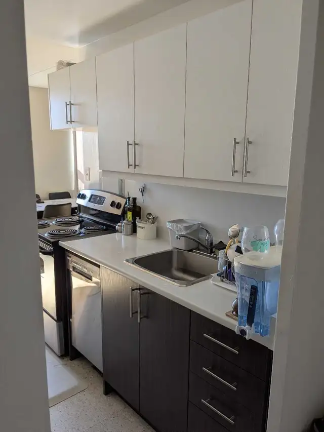 1-BEDROOM APARTMENT FOR RENT – GOLDEN MILE / VICTORIA PARK in Long Term Rentals in City of Toronto - Image 3