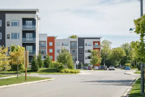 Ideally located in a peaceful residential neighbourhood, Riverside Apartments places you in the hear...