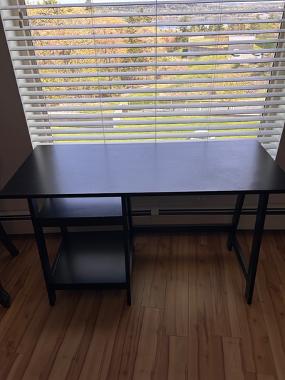 Practical computer desk and office chair set, perfect for a home office, student setup, bedroom work...