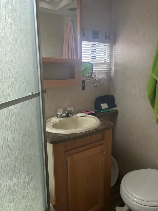 32 ft travel trailer dans Caravanes classiques dans Calgary - Image 8
