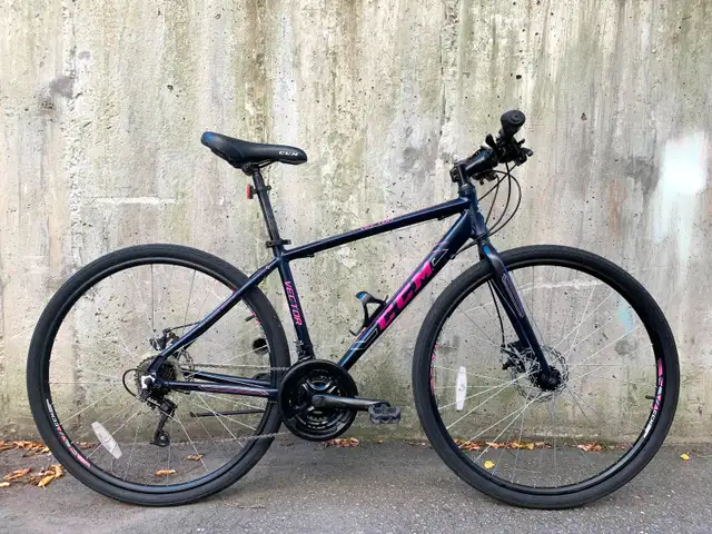 LIKE NEW! medium size ladies city bike with disc brakes TUNED!62863739303939124