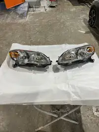 2013 Toyota Matrix head lights