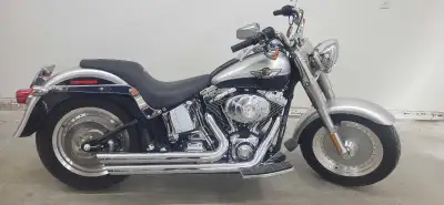 2003 Fat Boy 100 yr anniversary 1 owner 2900 km super clean great collection piece or Bar Hopper.