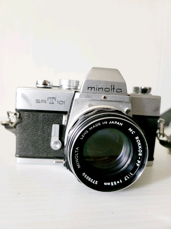Minolta  SRT-101 SLR 35mm Film Camera W/Rokkor 55mm F/ 1. 7 Lens dans Autre  à Ville de Montréal