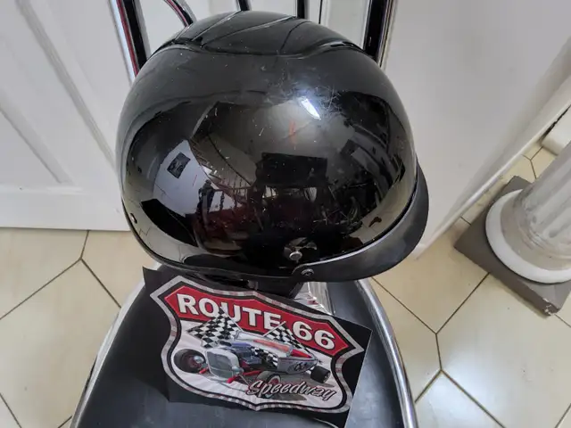 HELMET - MOTERCYCLE-  ELECTRIC SCOOTER in Street, Cruisers & Choppers in Hamilton - Image 10