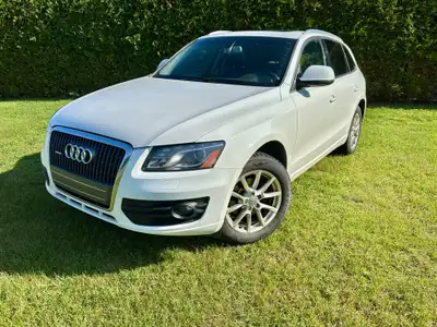 *BIEN LIRE LA DESCRIPTION COMPLETE / PLEASE READ WELL THE FULL DESCRIPTION* Je vend le 2012 Audi Q5...