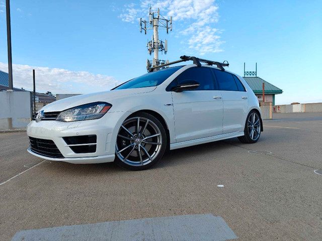 2016 Volkswagen Golf R in Cars & Trucks in Thunder Bay - Image 2