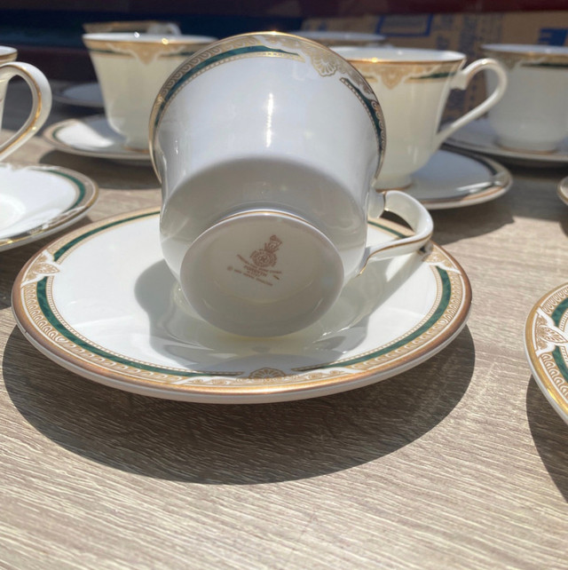 Forsyth Royal Doulton dinner set for 10 in Kitchen & Dining Wares in Oshawa / Durham Region - Image 2