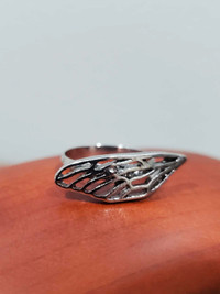 Insect Wing Ring