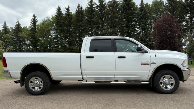2014 RAM 3500 SLT CREW CAB LONG BOX CUMMINS DIESEL in Cars & Trucks in Edmonton - Image 4