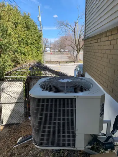 Thermopompe 2,5 tonnes et fournaise 15 kw, View more