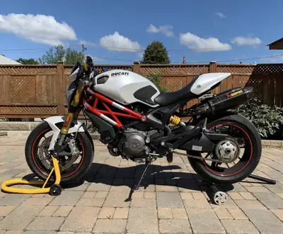 Turn heads wherever you go with 2012 Ducati Monster 796 ABS - the perfect blend of performance, desi...