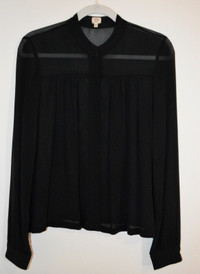 Women's 100% Silk Blouse/Top Aritzia Wilfred Black x-small NEW