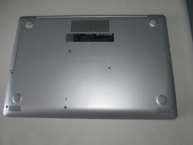 Ordinateur Portable Dell Inspiron 5570 dans Portables  à Longueuil/Rive Sud - Image 3
