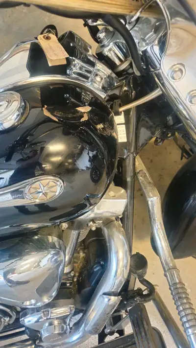 2007 Yamaha XV1700 Salvage title. Engine and tranny are strong