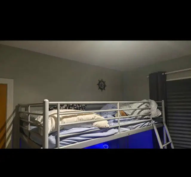 lit mezzanine  in Beds & Mattresses in Longueuil / South Shore - Image 3