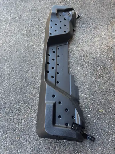 Fits under seat of a 2012 GMC pickup extended cab ,GM original accessory.Fits many other years 506-6...