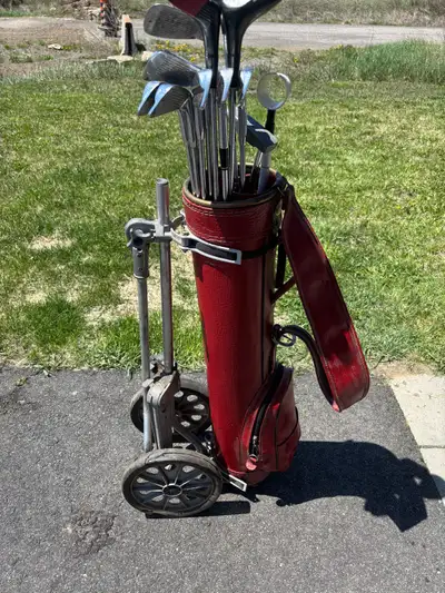 Men’s Left Hand Vintage Spalding Golf Set With Bag, View more