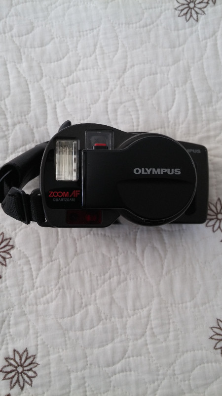 Olympus Infinity Super Zoom 330 Camera dans Appareils photo et caméras  à Laval/Rive Nord - Image 2